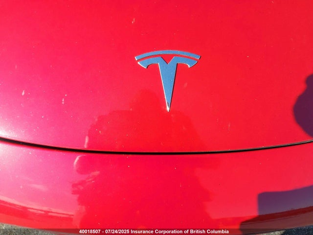 5YJ3E1EB2JF107021 Tesla MODEL 3