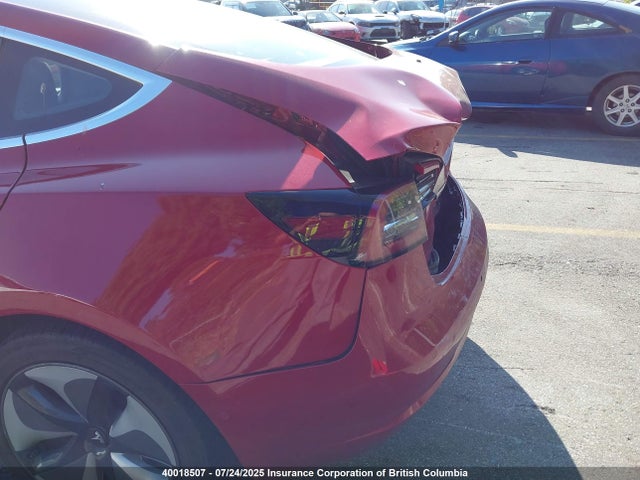 5YJ3E1EB2JF107021 Tesla MODEL 3
