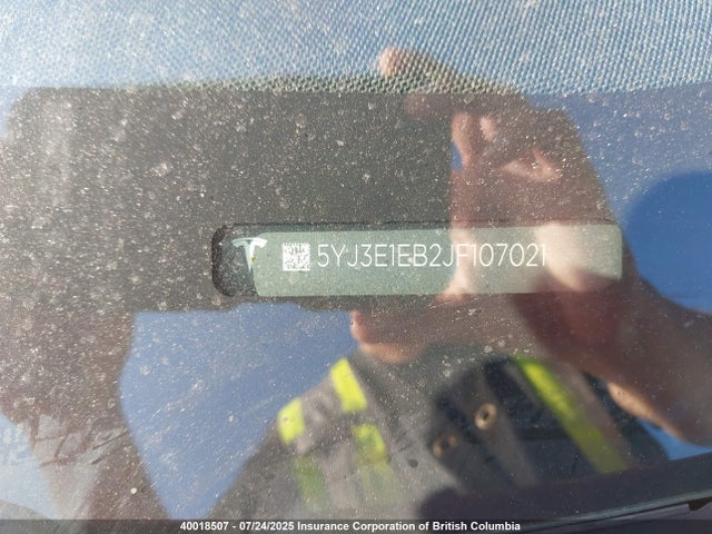 5YJ3E1EB2JF107021 Tesla MODEL 3