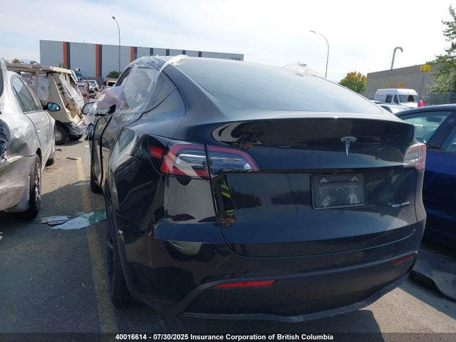 Tesla Model Y 2022 7SAYGDEE4NF576566 Image 3