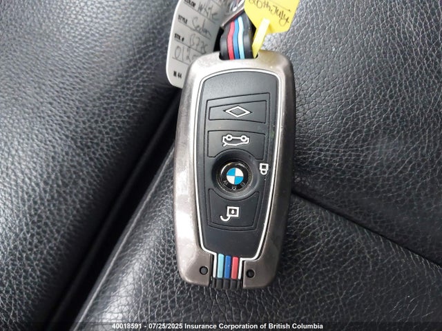 WBA8D9C58JA012585 BMW 330I