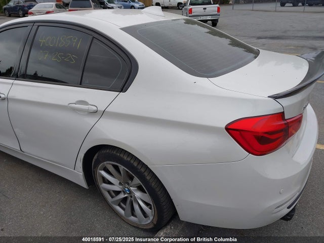 WBA8D9C58JA012585 BMW 330I