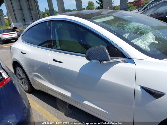 5YJ3E1EB1LF626435 Tesla 2020