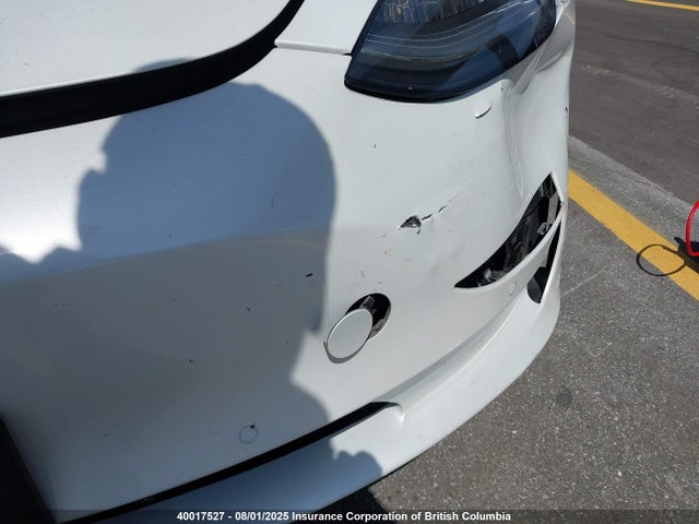 5YJ3E1EB1LF626435 Tesla 2020