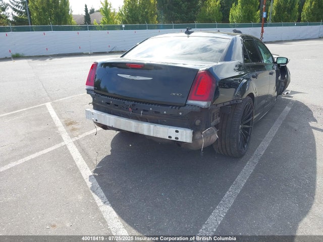 Chrysler 2018 2018 2C3CCABG1JH315265 Image 4