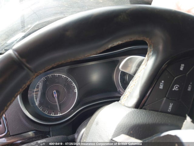 Chrysler 2018 2018 2C3CCABG1JH315265 Image 7