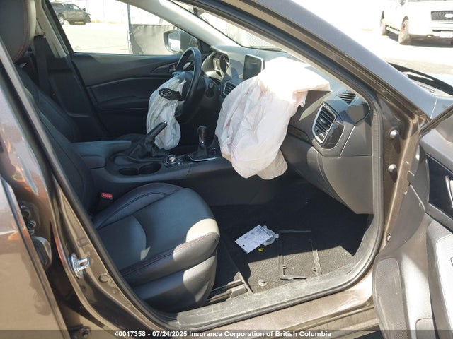 3MZBM1L75FM135084 Mazda pe