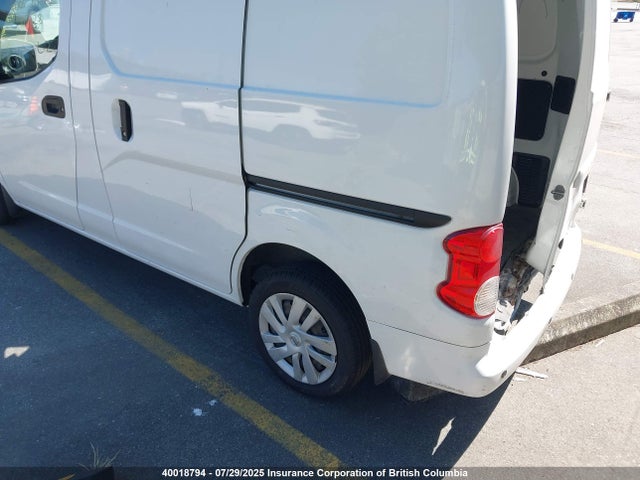 Nissan 2018 2018 3N6CM0KN7JK692873 Image 3