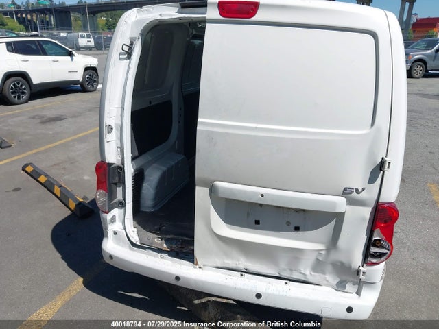 Nissan 2018 2018 3N6CM0KN7JK692873 Image 6