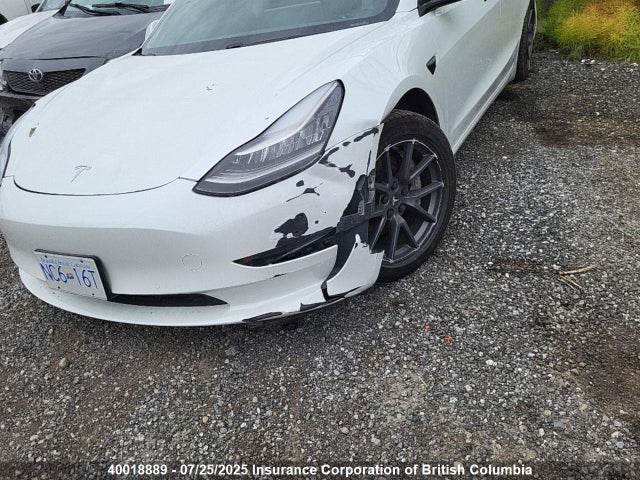 5YJ3E1EA9MF842879 Tesla MODEL 3