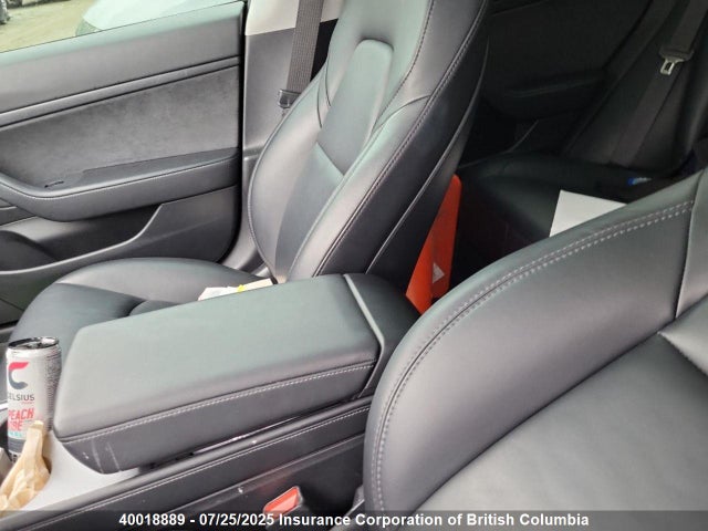 5YJ3E1EA9MF842879 Tesla MODEL 3