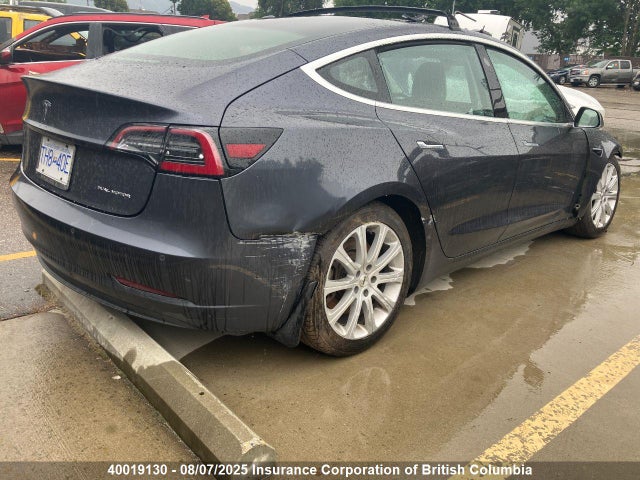 5YJ3E1EB8JF126897 Tesla MODEL 3