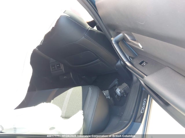 7MMVABCM0PN143699 Mazda py