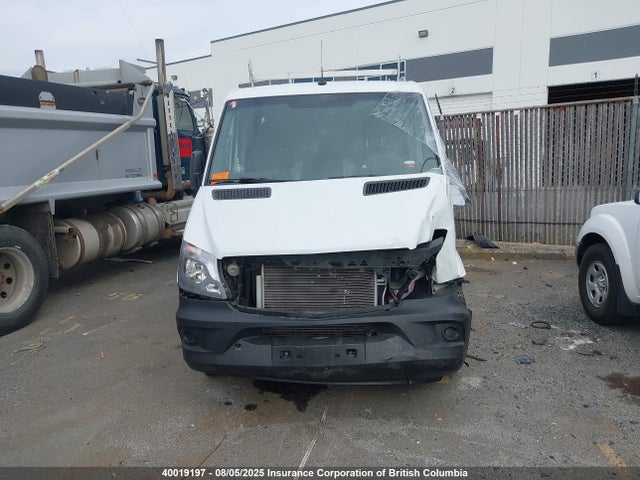 WD3BE7CD9JP648019 Mercedes-Benz mg5+mh5 with brake assist