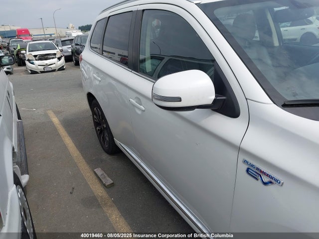 JA4J24A57JZ609996 Mitsubishi s61 - y61
