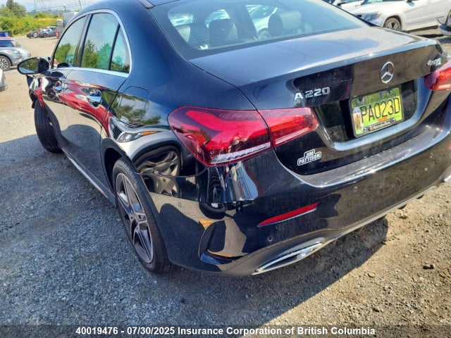W1K3G4FB0MJ322281 Mercedes-Benz m260