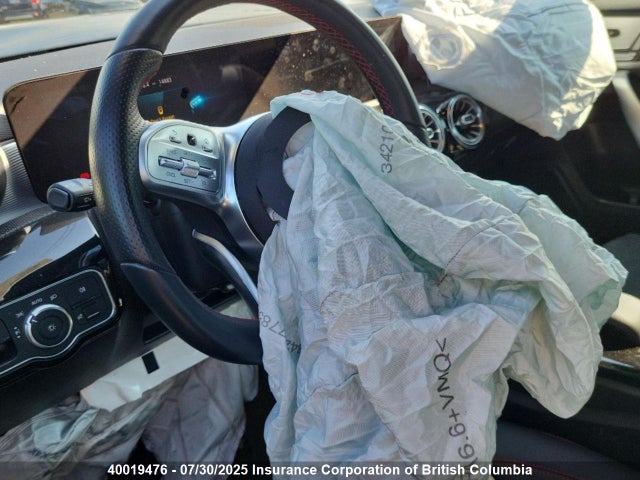W1K3G4FB0MJ322281 Mercedes-Benz m260