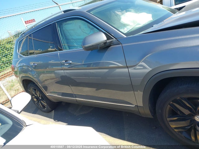Volkswagen 2019 2019 1V2NR2CA5KC585704 Image 13