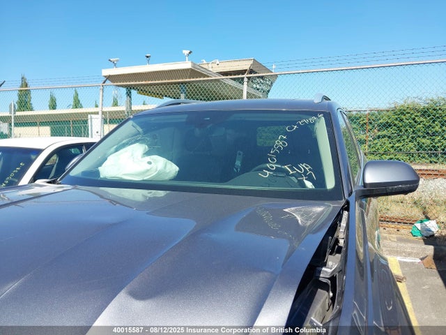 Volkswagen 2019 2019 1V2NR2CA5KC585704 Image 17