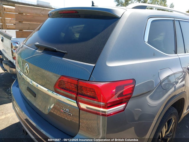 Volkswagen 2019 2019 1V2NR2CA5KC585704 Image 4