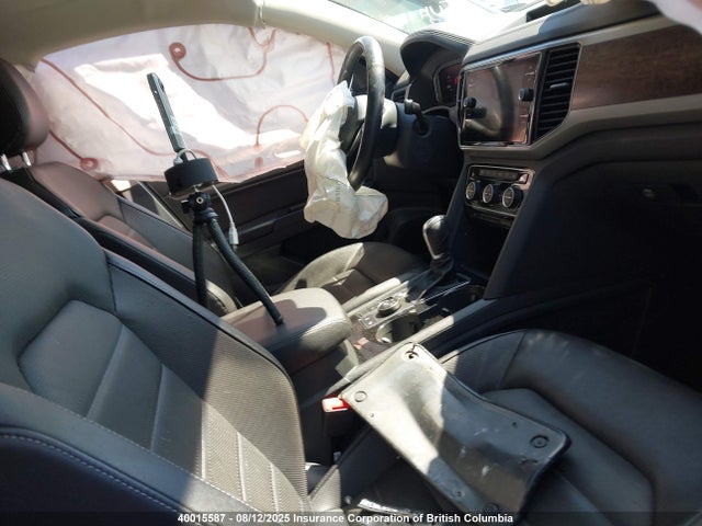 Volkswagen 2019 2019 1V2NR2CA5KC585704 Image 5