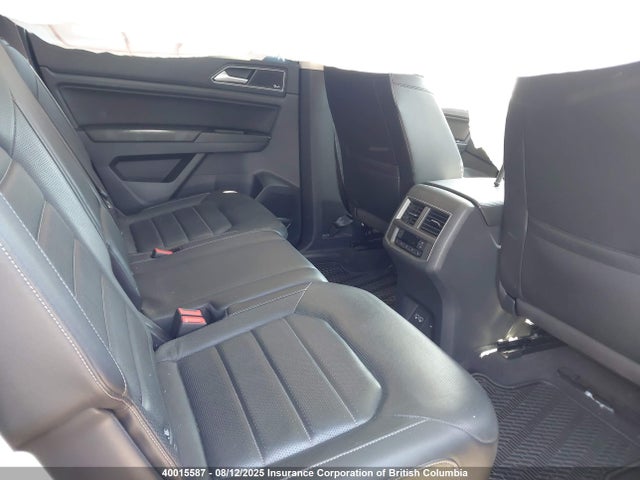 Volkswagen 2019 2019 1V2NR2CA5KC585704 Image 8