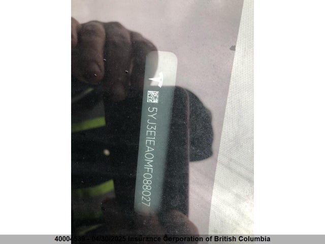 5YJ3E1EA0MF088027 Tesla 2021