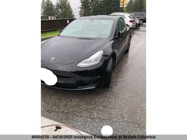 5YJ3E1EA0MF088027 Tesla 2021