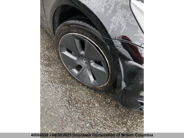 5YJ3E1EA0MF088027 Tesla 2021