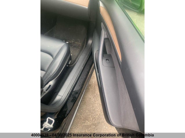 5YJ3E1EA0MF088027 Tesla 2021