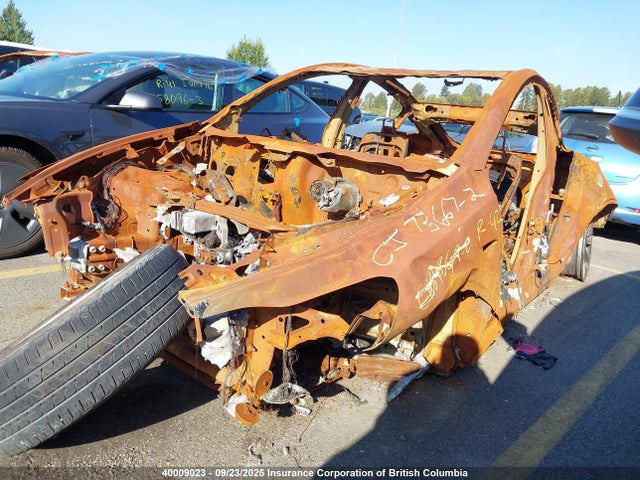 5YJYGDEE7LF048983 Tesla Model Y