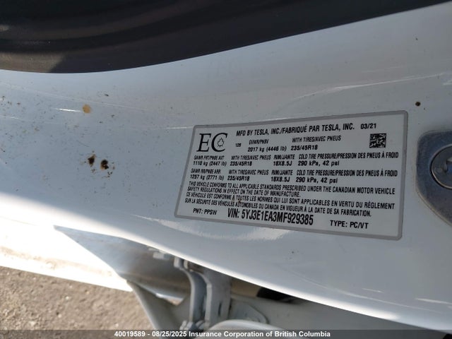 5YJ3E1EA3MF929385 Tesla 2021