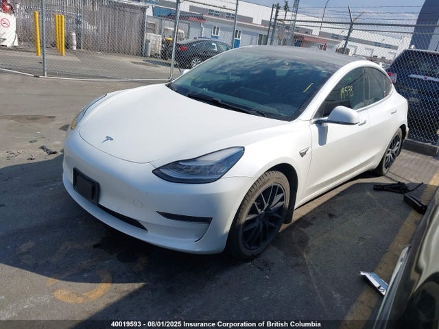 5YJ3E1EA0LF718630 Tesla 2020