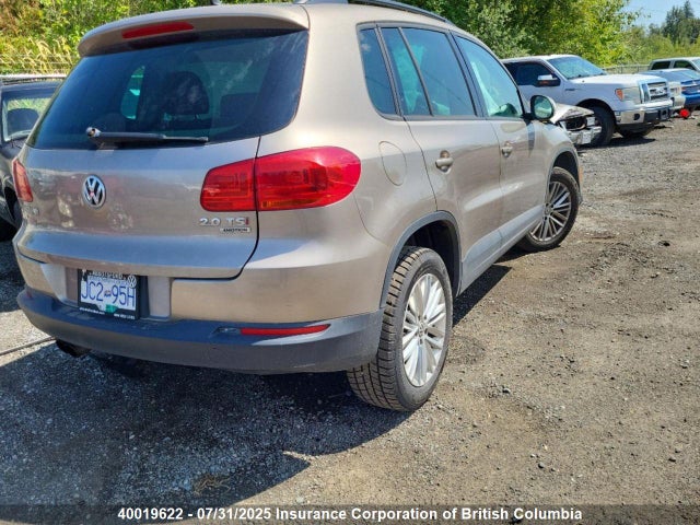 WVGJV7AX0FW104385 Volkswagen 2015