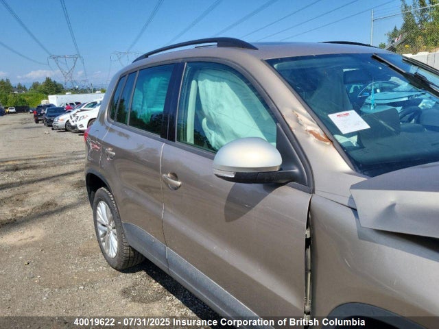 WVGJV7AX0FW104385 Volkswagen 2015
