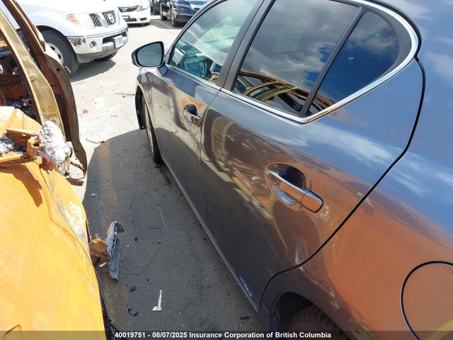 JTHKD5BH0F2210817 Lexus 2zr-fxe+3jm