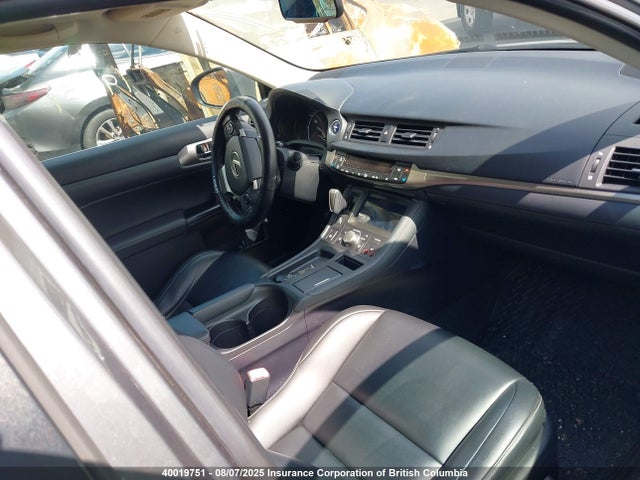 JTHKD5BH0F2210817 Lexus 2zr-fxe+3jm