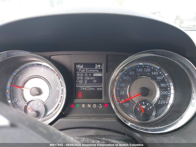 2C4RC1GGXFR565748 Chrysler 2015