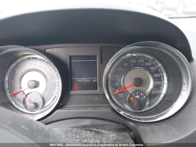 2C4RC1GGXFR565748 Chrysler 2015