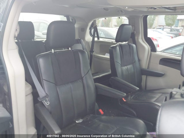 2C4RC1GGXFR565748 Chrysler 2015