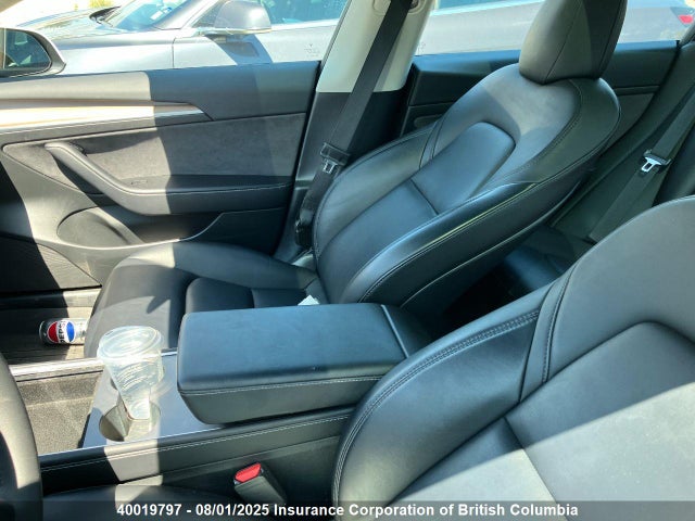 5YJ3E1EA2NF249415 Tesla 2022