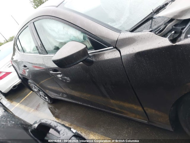 3MZBM1V70FM201487 Mazda pe