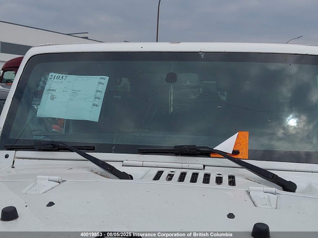 1C4BJWEG3EL175086 Jeep 2014