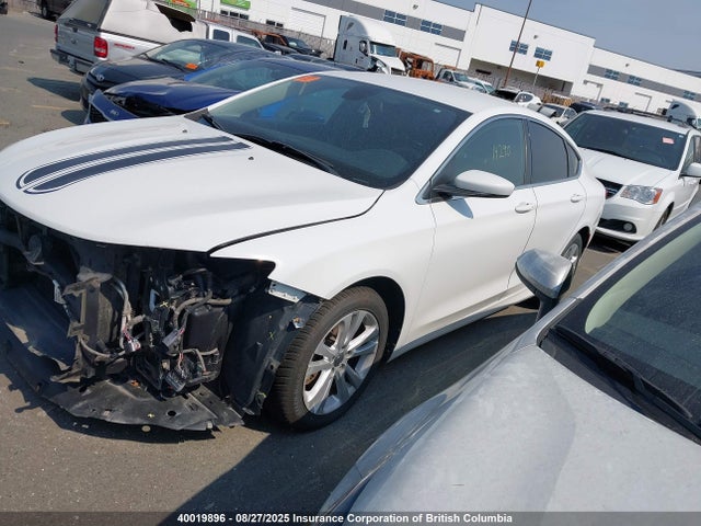 Chrysler 2016 2016 1C3CCCAB2GN193338 Image 2