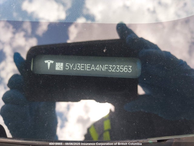 5YJ3E1EA4NF323563 Tesla MODEL 3