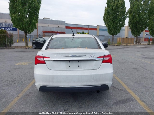 1C3CCBAB4EN236701 Chrysler 2014