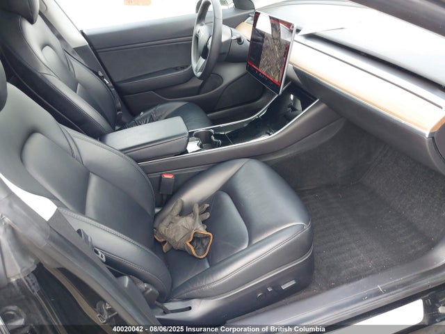 5YJ3E1EA2KF399794 Tesla MODEL 3