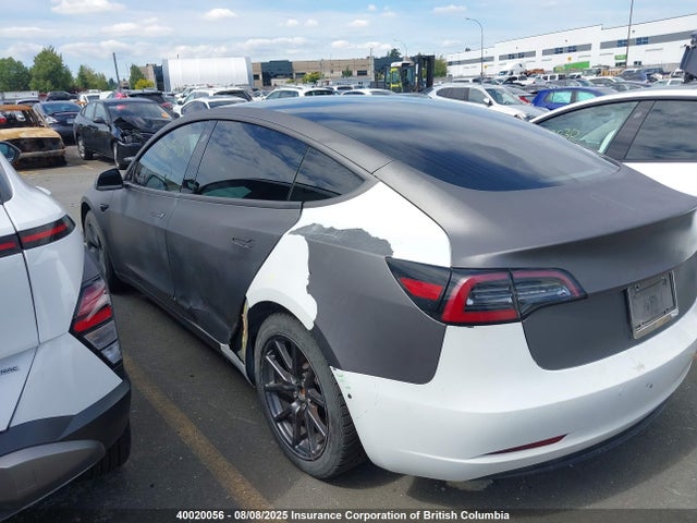 5YJ3E1EA3LF789515 Tesla 2020