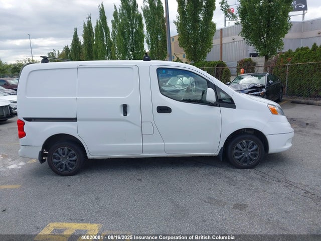 3N6CM0KNXFK711469 Nissan 2015