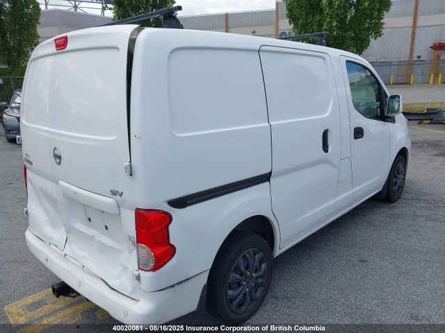 3N6CM0KNXFK711469 Nissan 2015